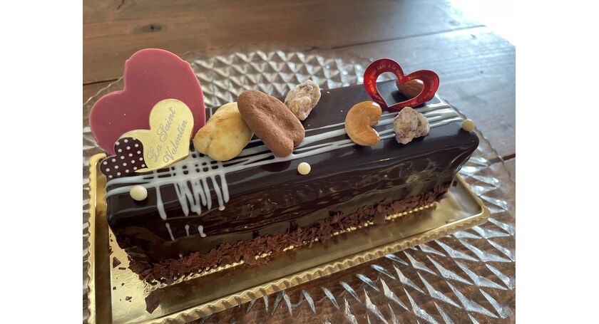 バレンタイン限定チョコケーキ 2 14迄予約販売中 広尾にあるおしゃれなケーキ屋patisserie Pieceのお得な情報
